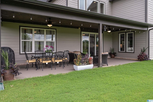 view of patio with a ceiling fan