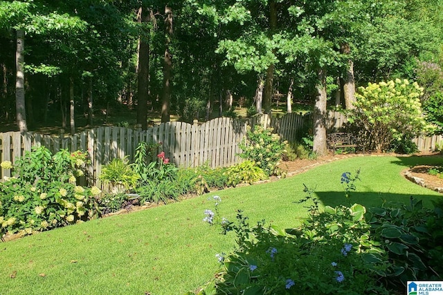 view of yard featuring fence