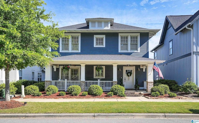 traditional style home with a porch