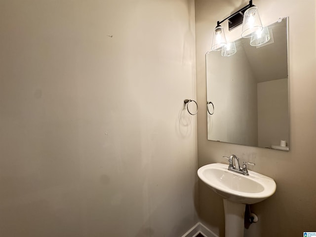 212 Buckhorn Cir, Weaver, AL 36277 - view of bathroom