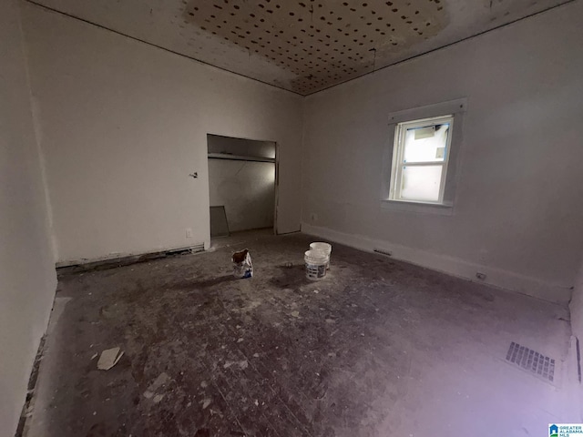 1322 17th St S, Birmingham, AL 35205 - empty room with visible vents