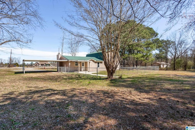 view of yard featuring a fenced front yard