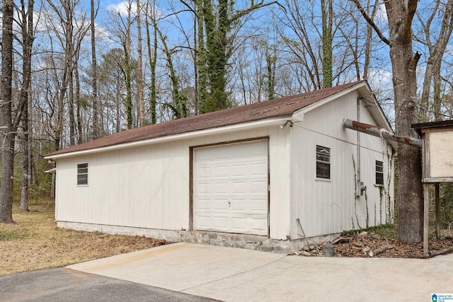 view of detached garage