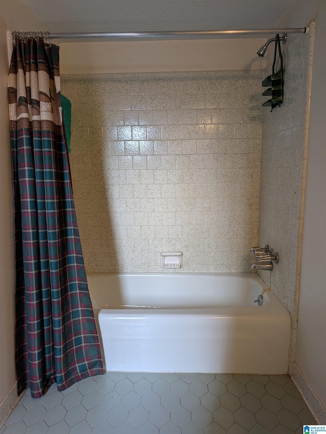 full bath with shower / bath combo