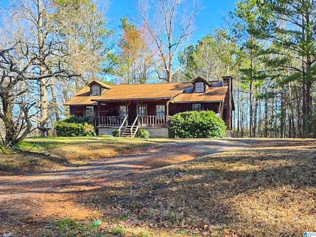 view of front facade featuring a porch