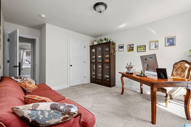 office area with carpet and baseboards