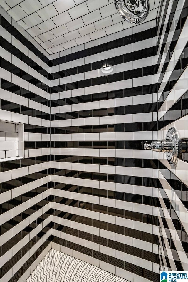 room details with tiled shower