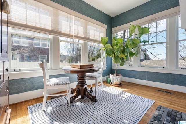 sunroom with visible vents