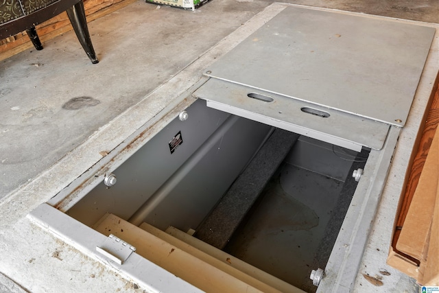 view of entry to storm shelter