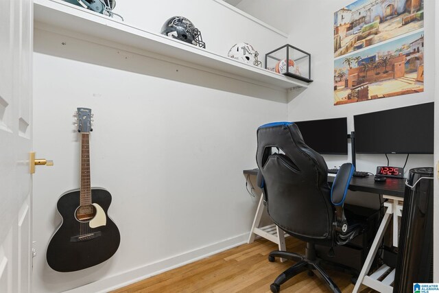 300 20th Ave N Unit 204, Birmingham, AL 35203 - home office with light wood-style flooring and baseboards
