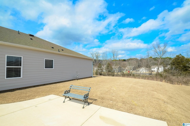 view of yard with a patio area