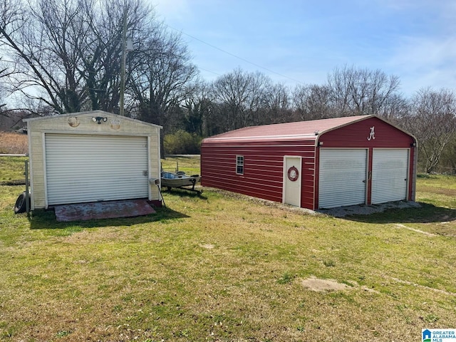 view of detached garage