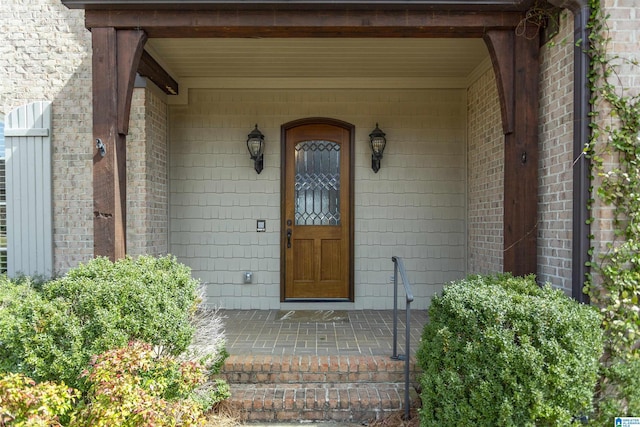 property entrance with a porch