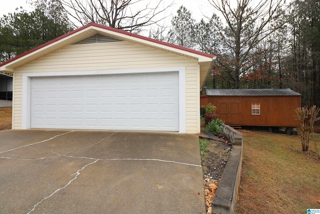 view of detached garage