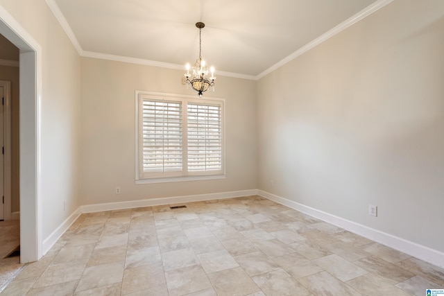 spare room with visible vents, an inviting chandelier, baseboards, and ornamental molding