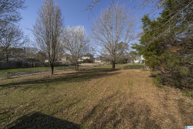 view of yard featuring fence