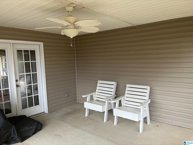 view of patio featuring a ceiling fan