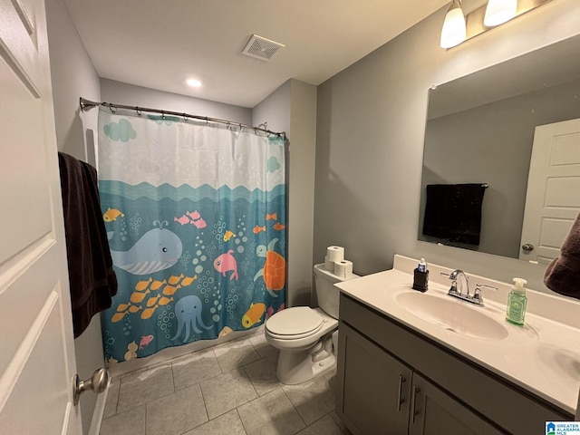 full bathroom with vanity, curtained shower, toilet, and visible vents