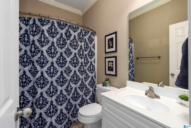 full bath featuring curtained shower, vanity, crown molding, and toilet