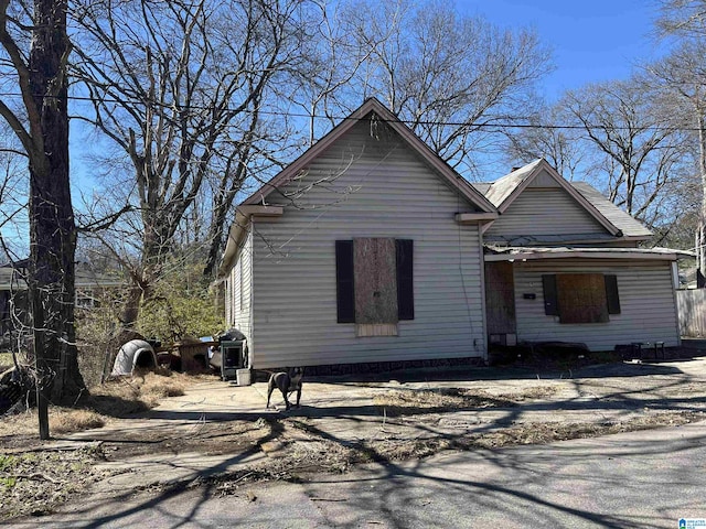 view of front of home