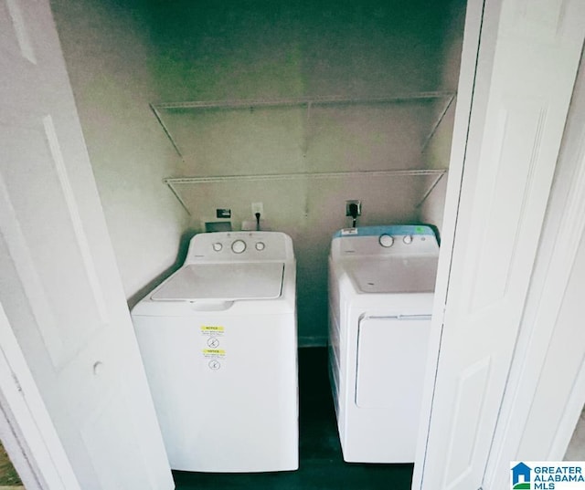 laundry room featuring laundry area and washing machine and clothes dryer