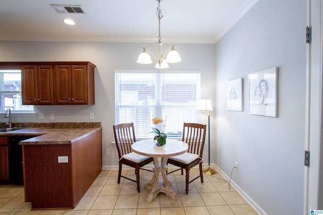 dining area featuring light tile patterned floors, visible vents, a notable chandelier, and crown molding