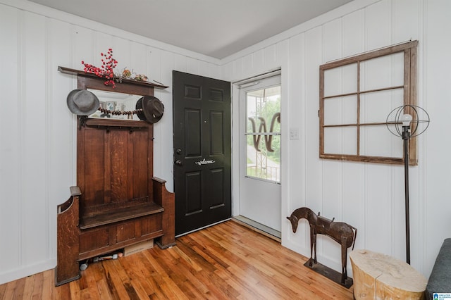 5242 Roy Dr, Helena, AL 35080 - foyer entrance featuring wood finished floors and a decorative wall