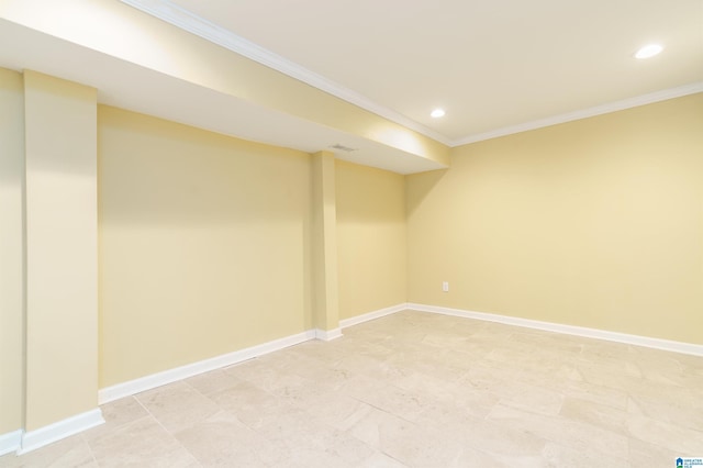 unfurnished room featuring recessed lighting, baseboards, and ornamental molding