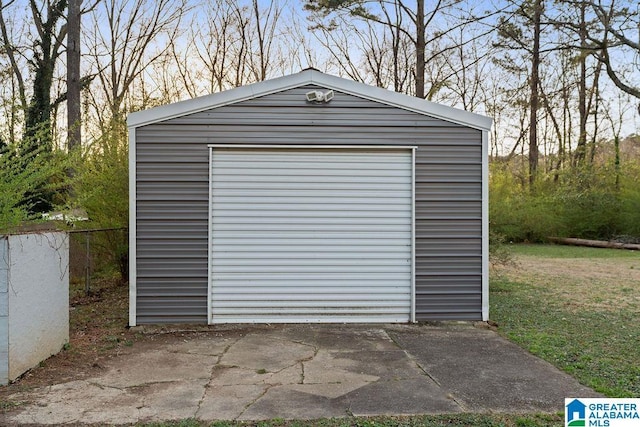 detached garage with driveway