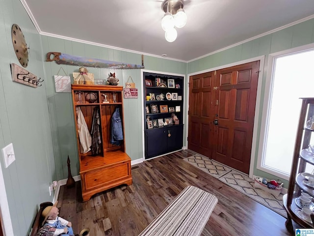282 Stewart Rd, Cullman, AL 35055 - foyer entrance with crown molding and wood finished floors