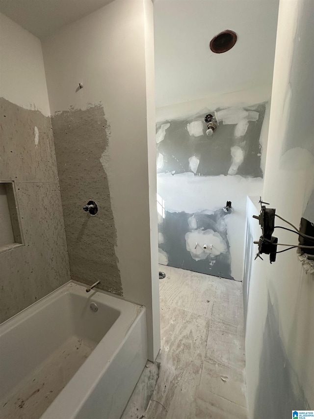 861 Lankford Ln, Alexandria, AL 36250 - bathroom featuring a washtub