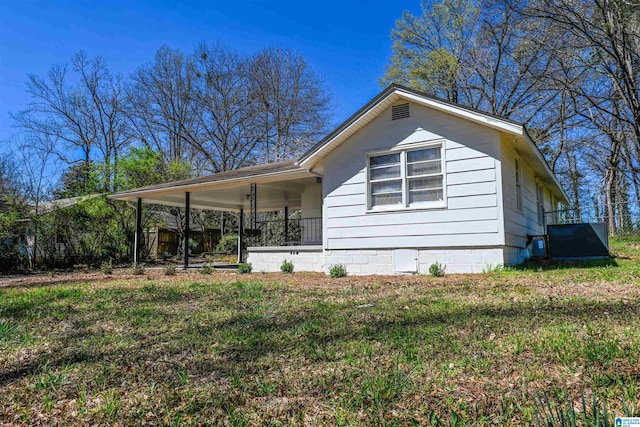 264 Mccalla Rd, Birmingham, AL 35022 - view of front of property featuring crawl space, a porch, and a front yard
