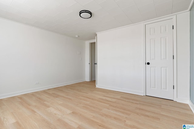 264 Mccalla Rd, Birmingham, AL 35022 - unfurnished room featuring baseboards and light wood-style floors