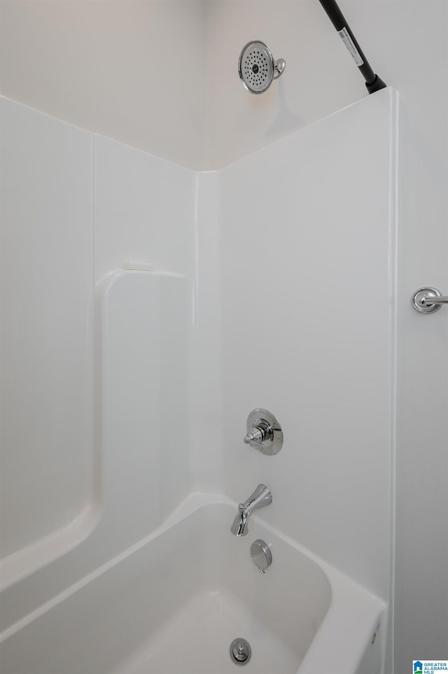 2167 Springfield Dr, Chelsea, AL 35043 - full bathroom featuring washtub / shower combination