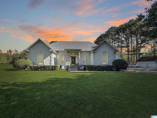 385 Rouse Rd, Sumiton, AL 35148 - single story home with a front yard and stucco siding