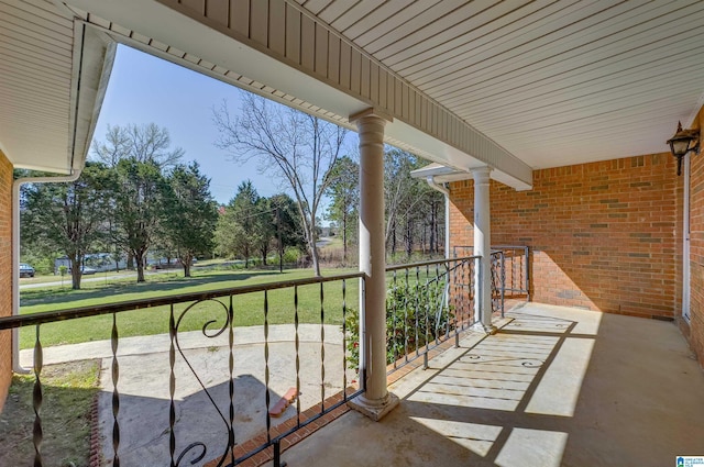 balcony featuring a porch
