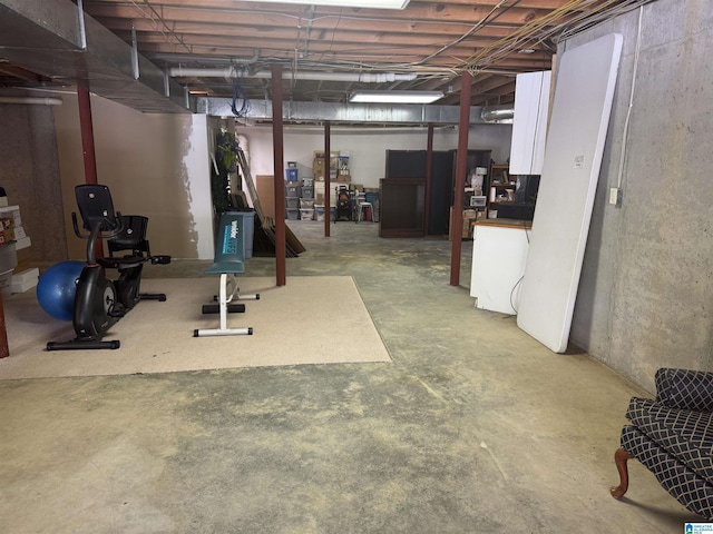 view of unfinished basement
