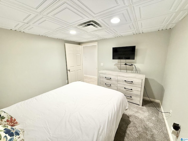 360 Frankies Rd, Vincent, AL 35178 - carpeted bedroom featuring baseboards, visible vents, recessed lighting, and an ornate ceiling