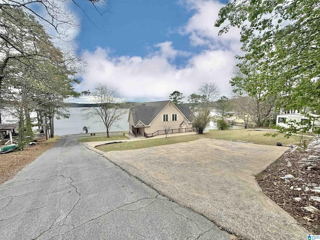 360 Frankies Rd, Vincent, AL 35178 - exterior space with a front yard and aphalt driveway