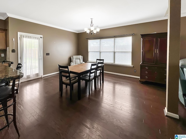 dining space featuring crown molding, a wealth of natural light, an inviting chandelier, and dark wood-style floors