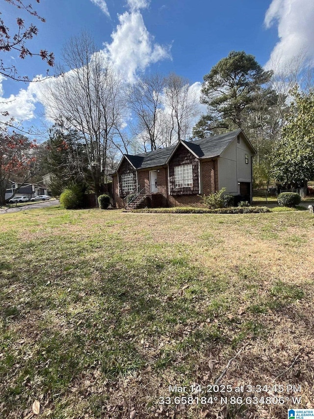 2610 Gaylon St, Birmingham, AL 35235 - ranch-style home featuring a front lawn