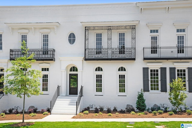 516 Preserve Pkwy, Hoover, AL 35226 - view of front of property featuring a balcony and brick siding