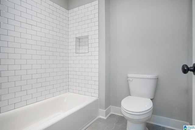 516 Preserve Pkwy, Hoover, AL 35226 - full bath featuring baseboards,  shower combination, and toilet