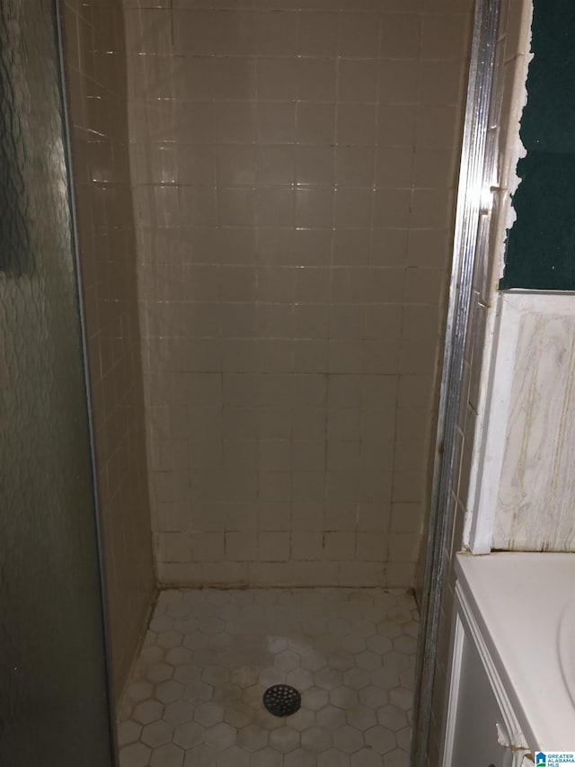 925 Ann St, Birmingham, AL 35228 - full bath featuring a stall shower