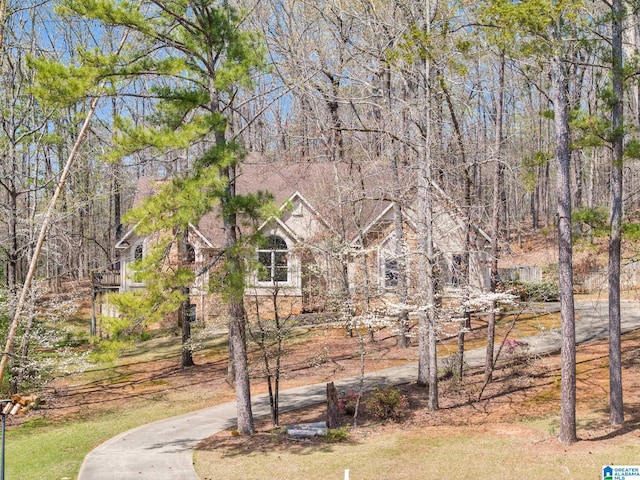 view of front of property