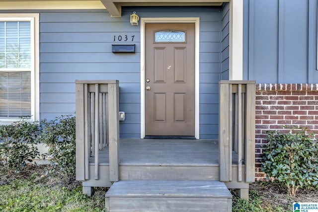 view of exterior entry