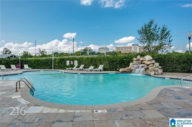 600 13th St E Unit 914, Tuscaloosa, AL 35401 - community pool with a patio area