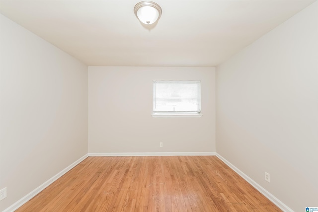 1625 Mann Dr, Birmingham, AL 35214 - spare room with light wood-style flooring and baseboards