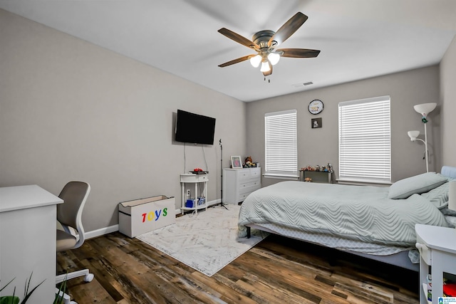 5544 Colony Ln, Hoover, AL 35226 - bedroom featuring visible vents, baseboards, a ceiling fan, and wood finished floors