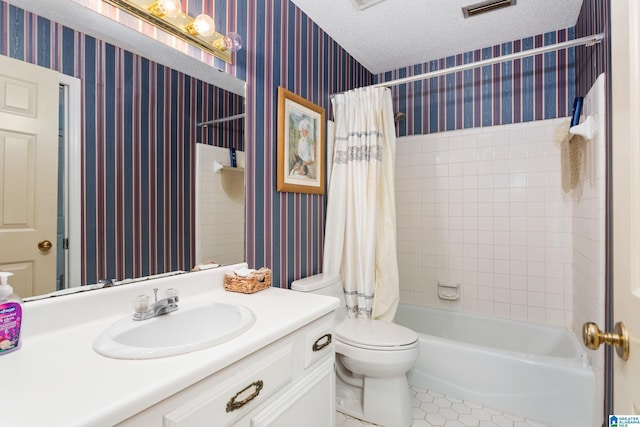 bathroom featuring toilet, a textured ceiling, shower / bath combo with shower curtain, wallpapered walls, and tile patterned flooring